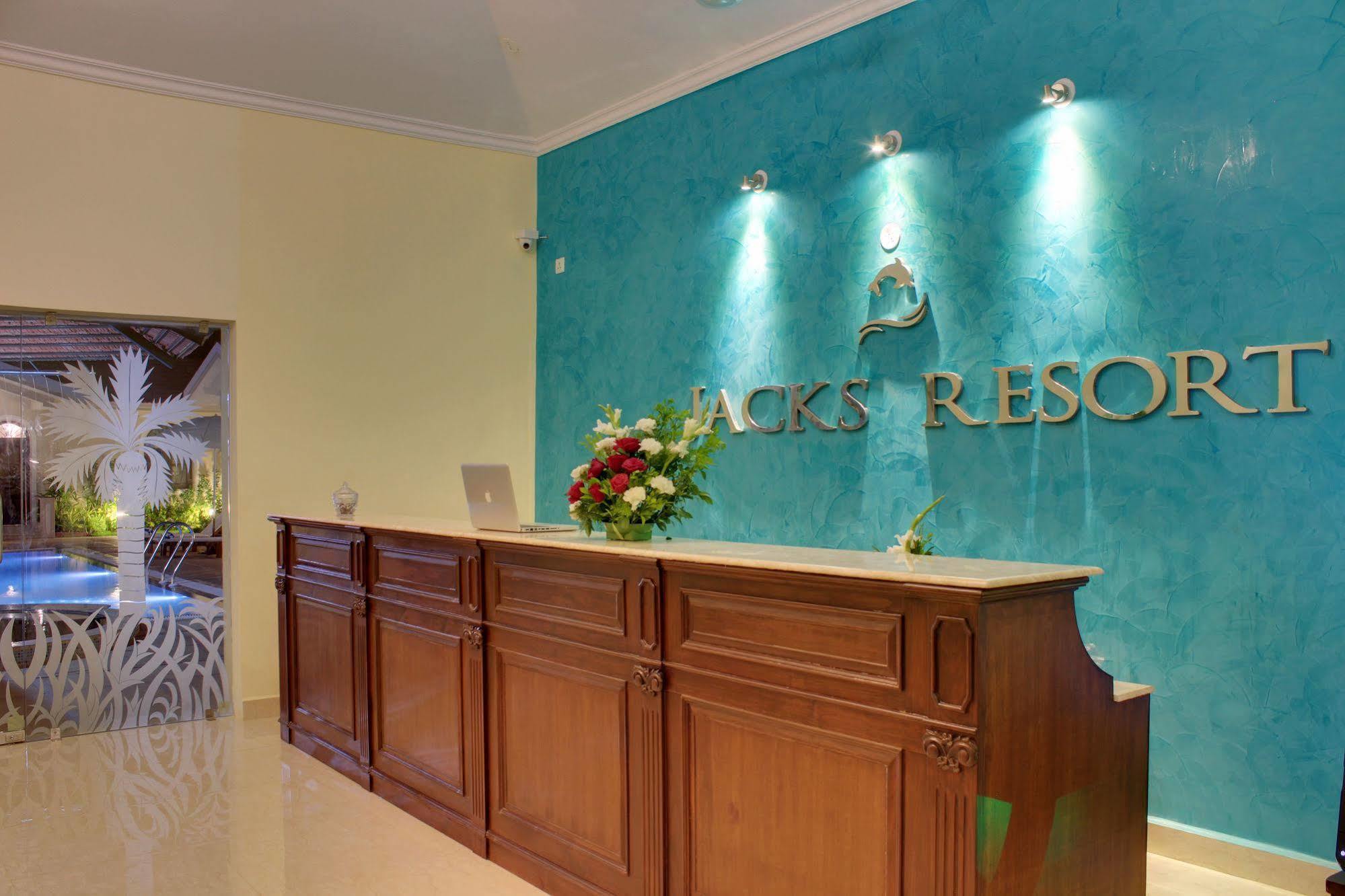 Jacks Resort Вагатор Екстериор снимка