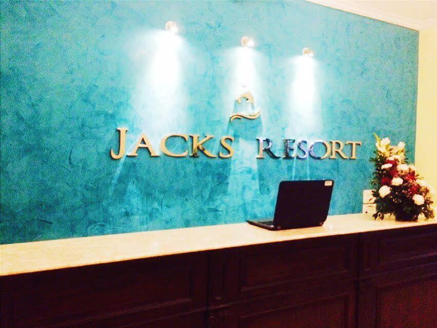 Jacks Resort Вагатор Екстериор снимка